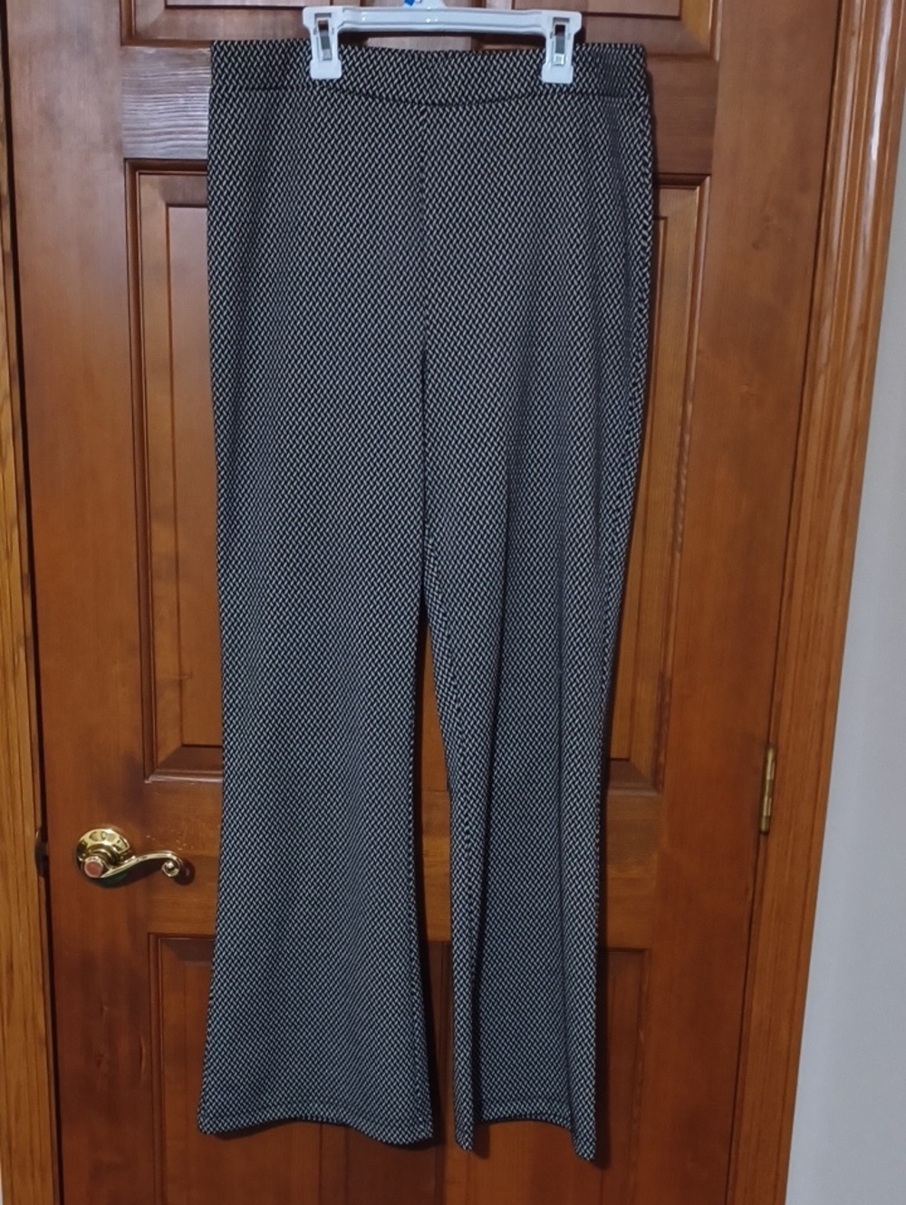 Women’s Black & White Patterned Wide-Leg Pants